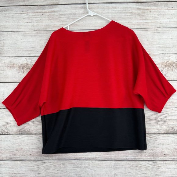 Chico's Travelers Collection Crepe Rib Knit Boxy Blouse Women's‎ S/M Red/Black - Picture 2 of 11